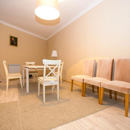 Hotel Jasmine Atirau Kültér fotó