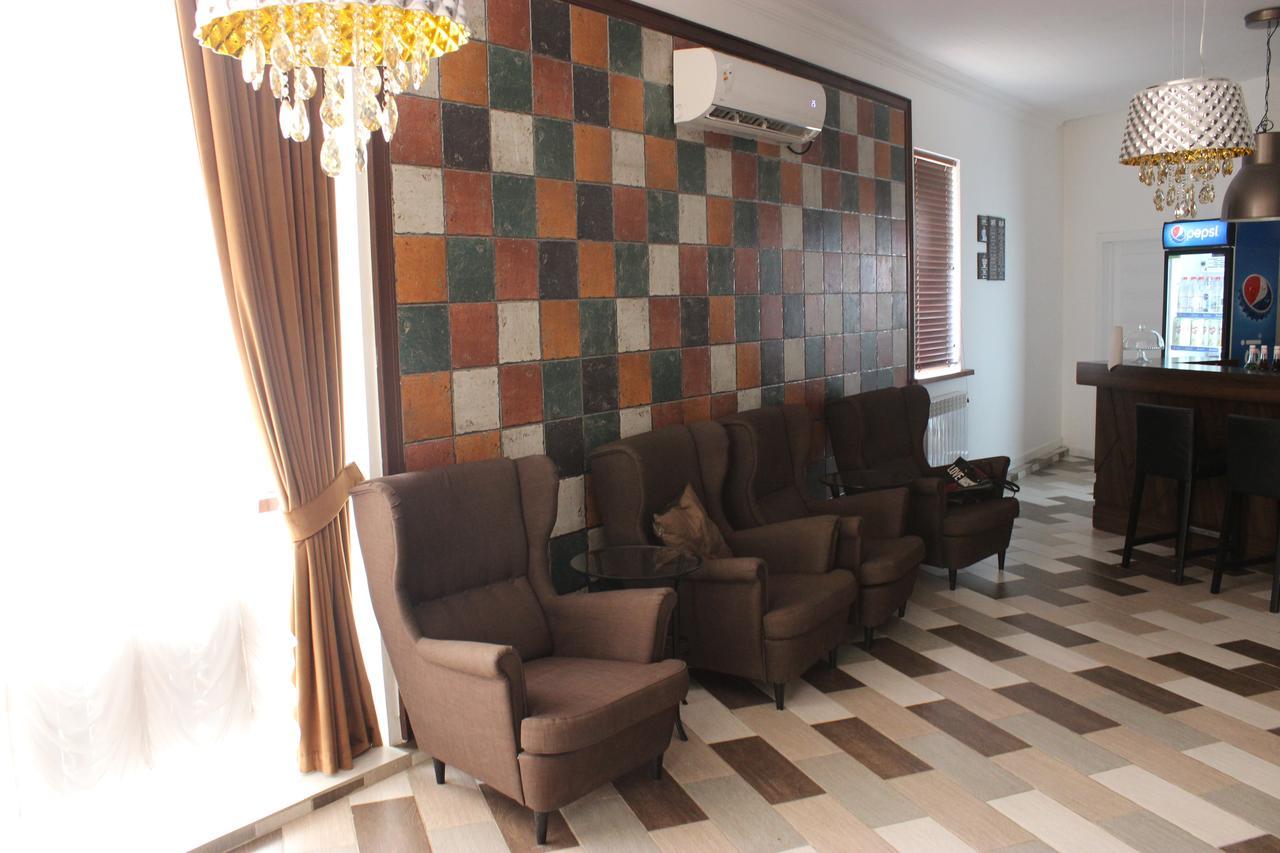 Hotel Jasmine Atirau Kültér fotó