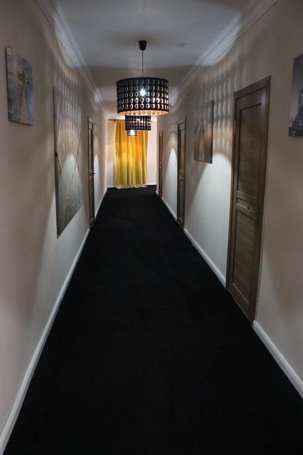 Hotel Jasmine Atirau Kültér fotó